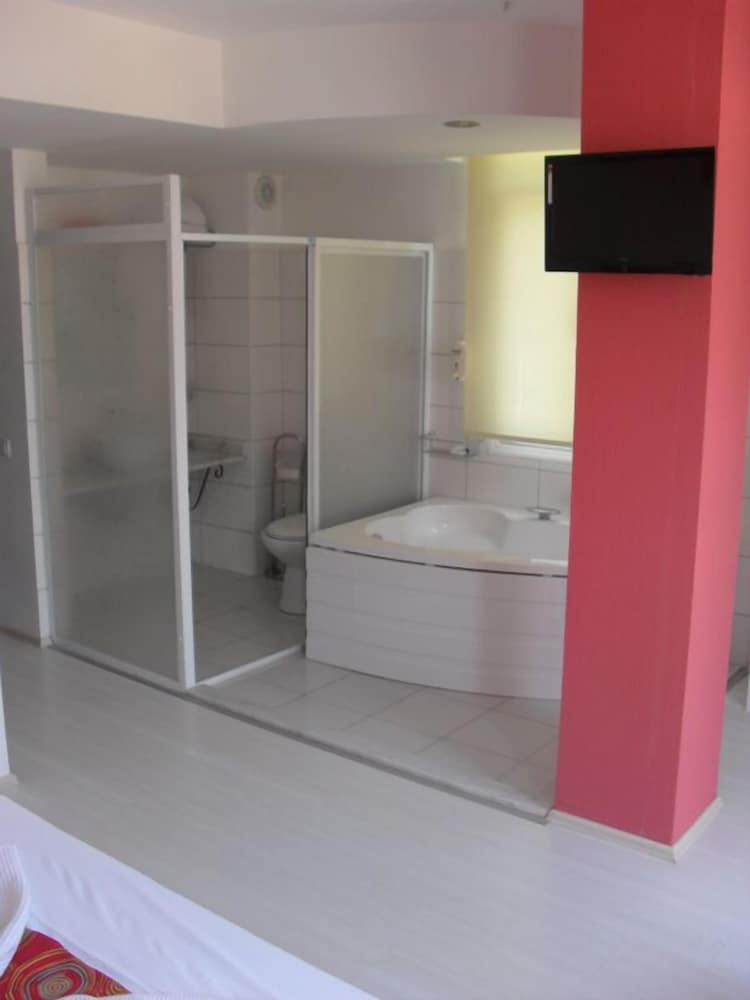 Adalia Otel - Image 9