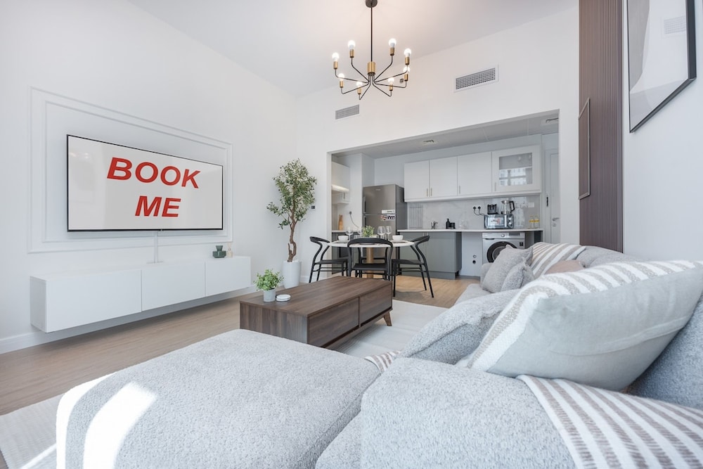 Premium 1-bedroom Apartment in Dubai Marina