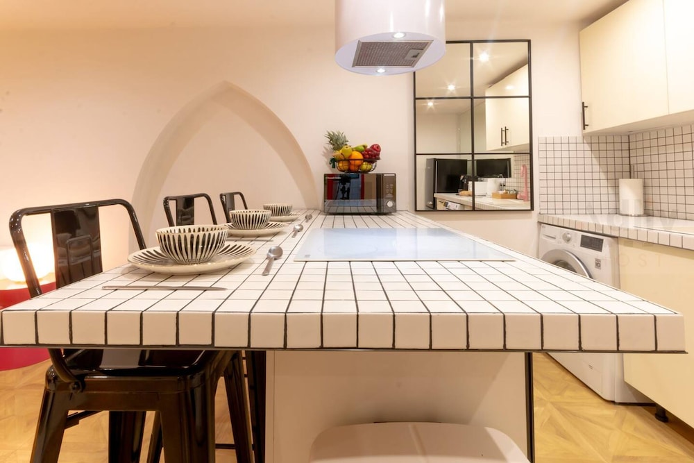 Stunning Chapel Margate Hideaway by Adliv
