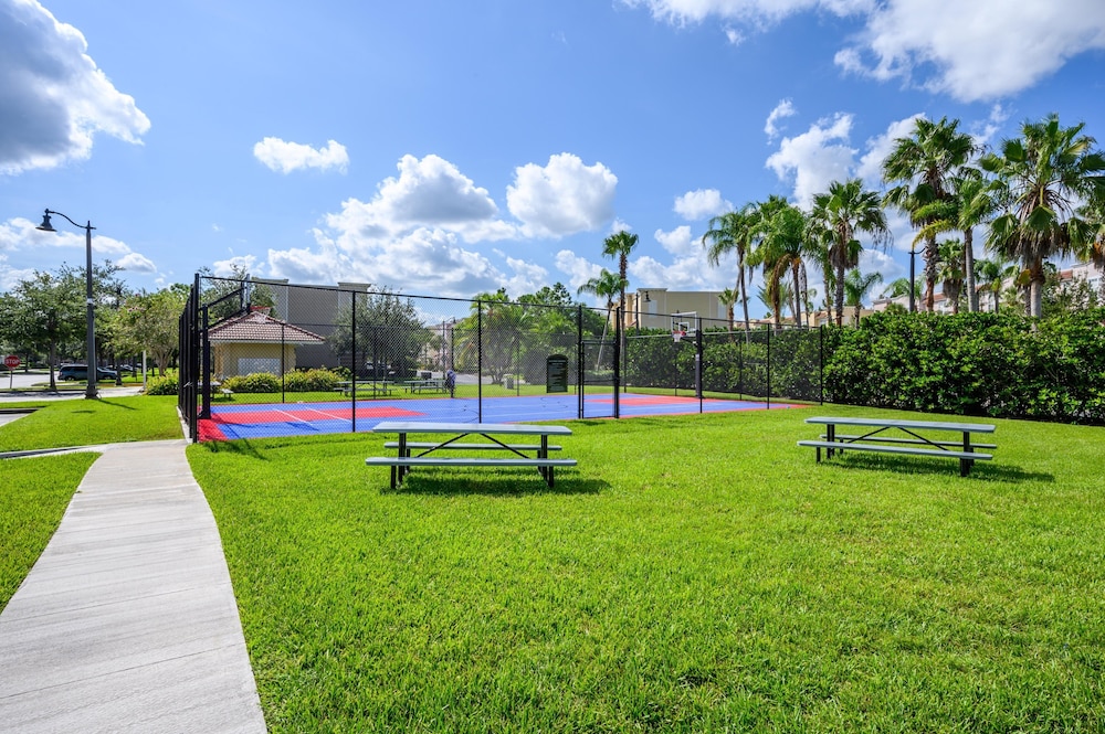 Vista Cay Resort Direct Townhomes by Millennium Management