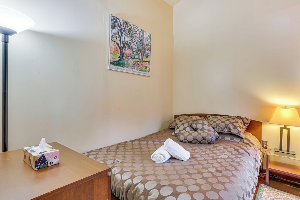 5 Mi to Marina & Raceways: Mongaup Valley Retreat!