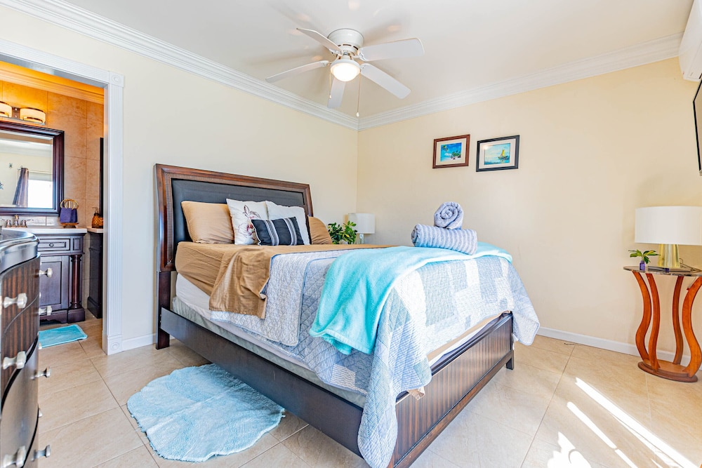 Delaporte 12 Ocean Front Townhome - Pool