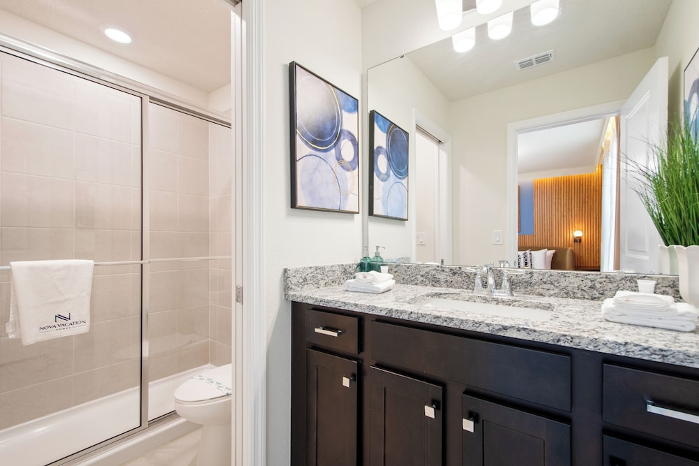 15993CCL Windsor Cay Resort