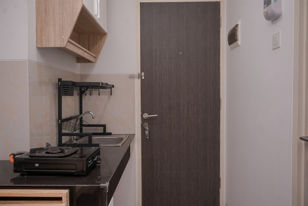 Cozy And Warm Studio At Serpong Garden Apartment