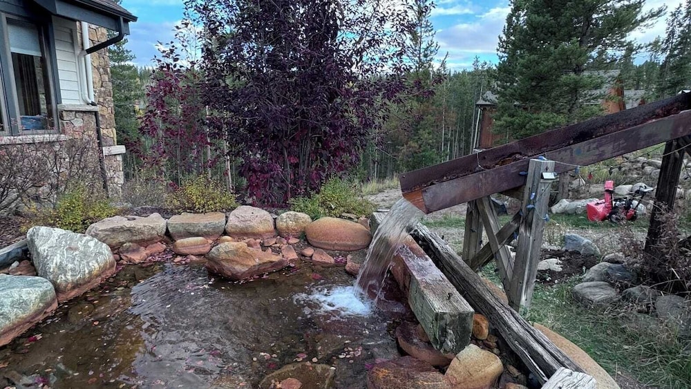 Skate Bowl, Hot Tub & Game Room Breckenridge Adventure Chalet by Avantstay
