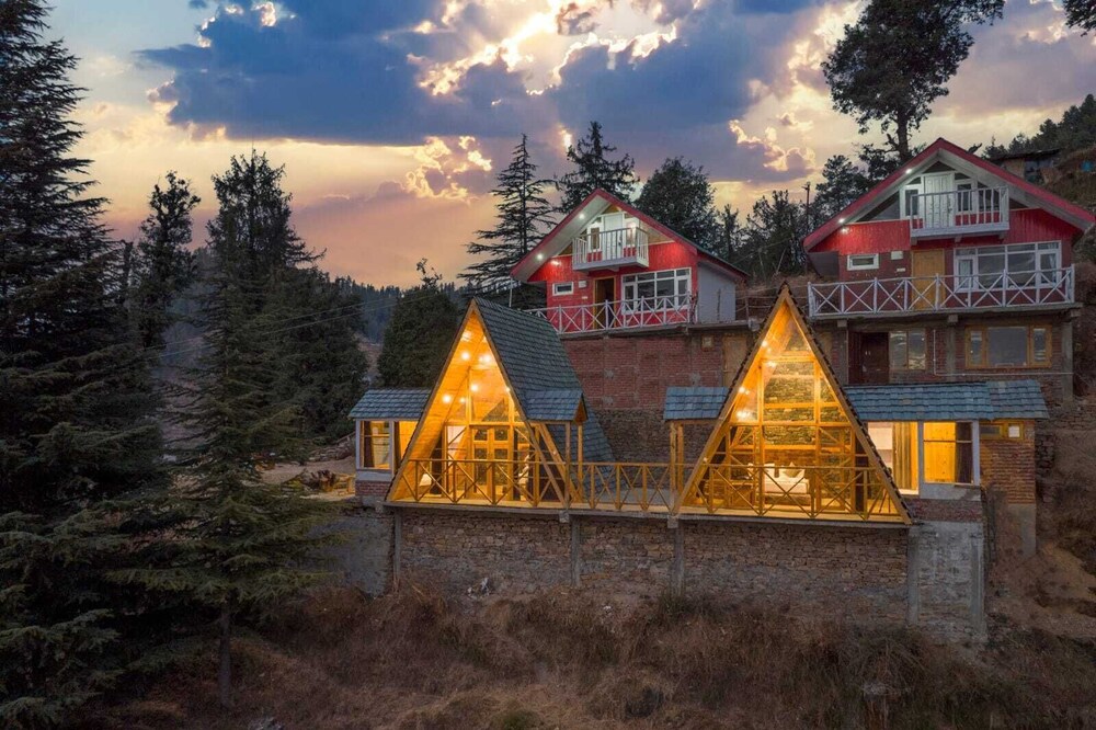 Nesta Narkanda Cottage