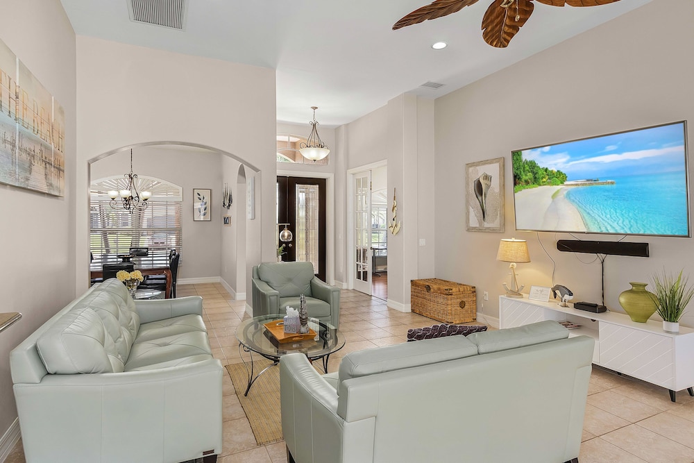 Spacious Canalfront Oasis w/ Pool Hot Tub! - Property Image 38