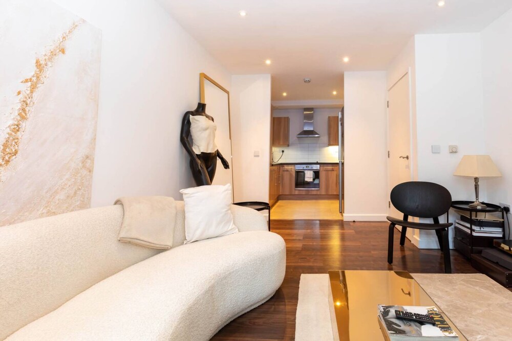 Stylish and Central 1 Bedroom Flat in Fitzrovia