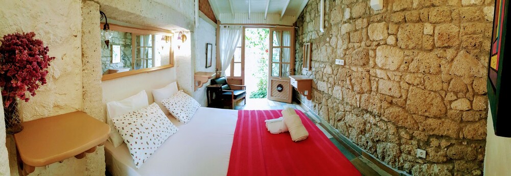 Lilyum Alaçatı Butik Otel - Image 29