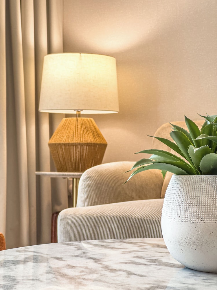 Superhost Spacious 1BR Arjan