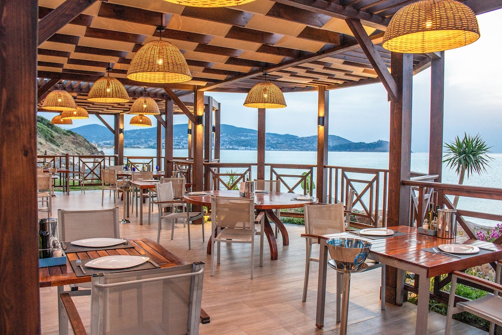 Tabarka Vacations - La Cigale Tabarka Hotel Spa  Golf - Property Image 1