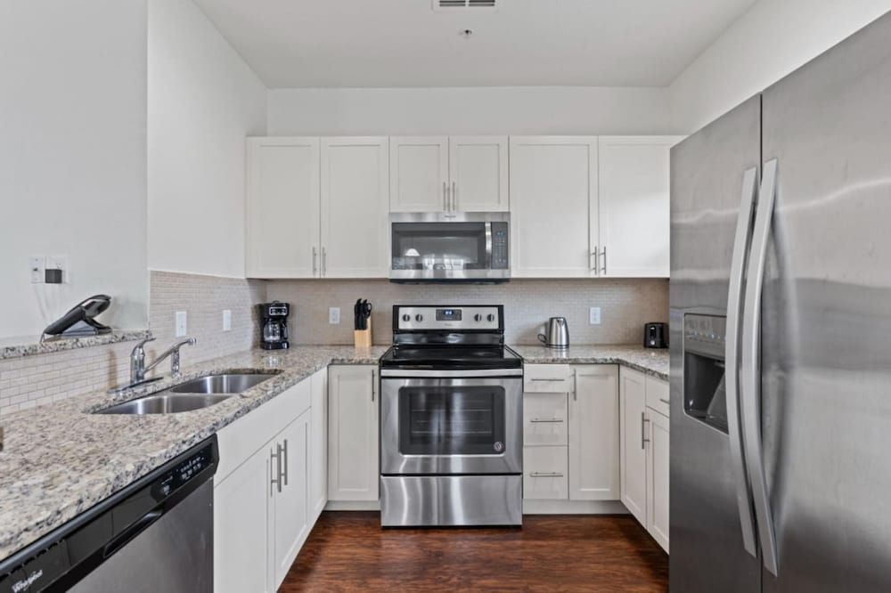 Amazing 4bdr few Miles From Disney - 3210