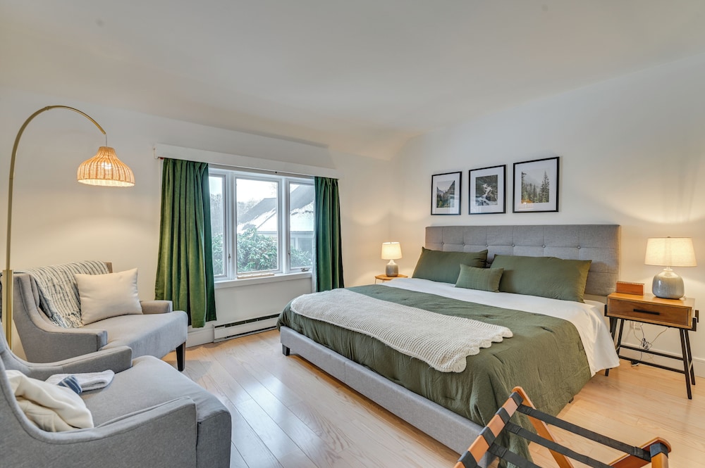 Walk to Ski Lift: Family-friendly Windham Townhome