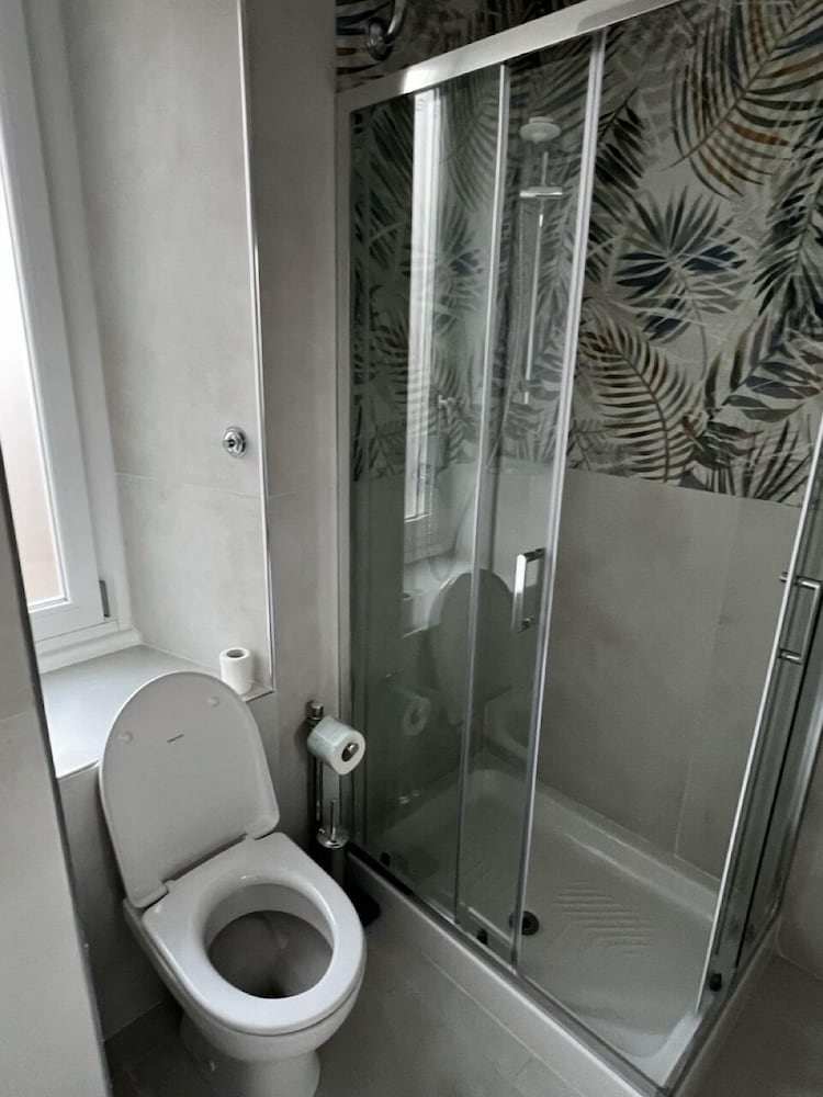 Love4Rome Guest House