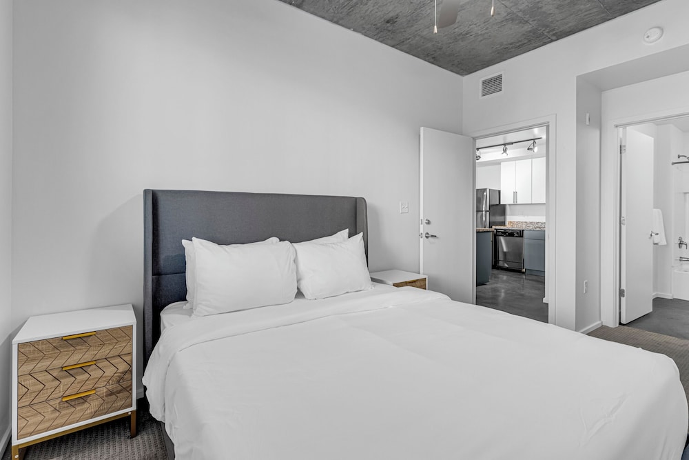 Phoenix Urban Luxury Escape
