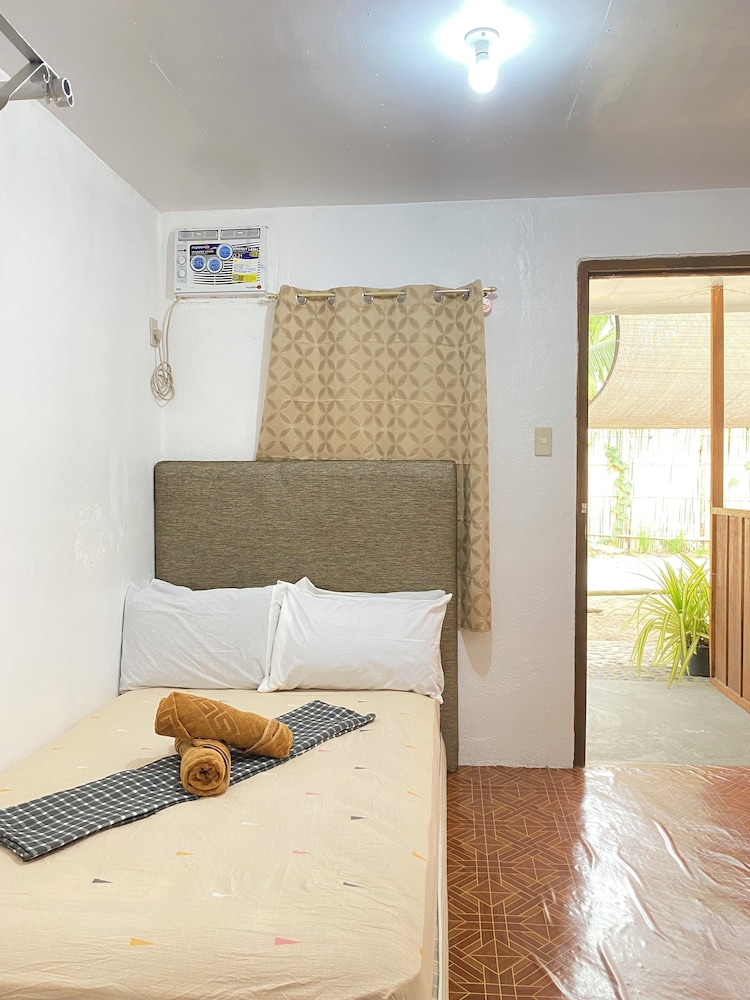 Jasmine's Inn at Bucana Beach