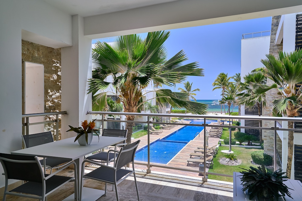 Costa Atlantica Beach Condos