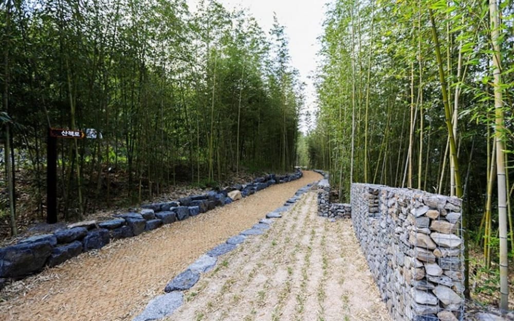 Sancheong Jirisan Healing Pension view 5