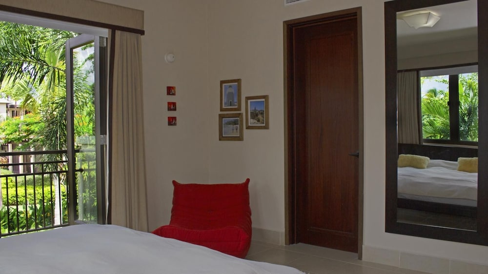 Villa in Red view 2