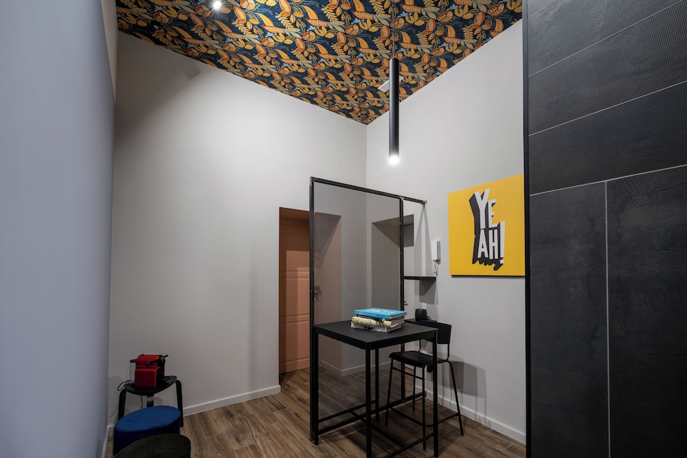 RB SUITES NAPOLI