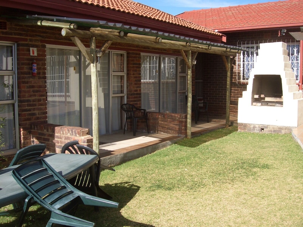 Gold Reef Place