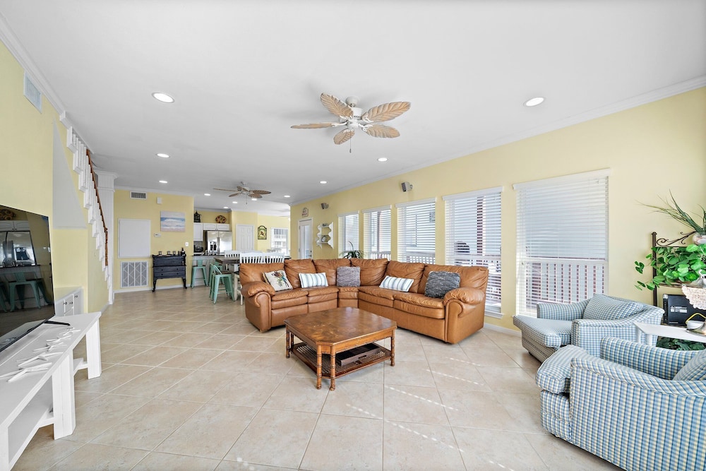 Starlight Oasis by Ryson Vacation Rentals