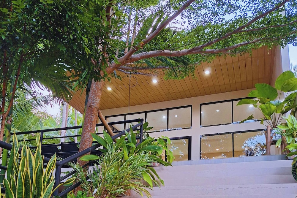 Balcon - Exclusive Private Villa in Camotes Island, Cebu, Philippines