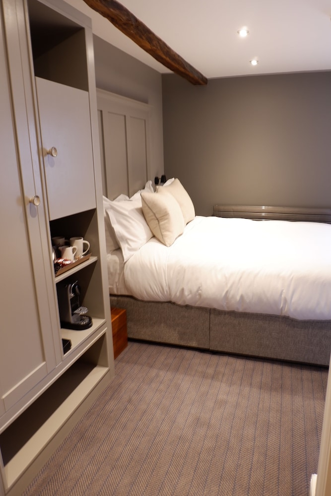 The New Inn - Yealand view 5