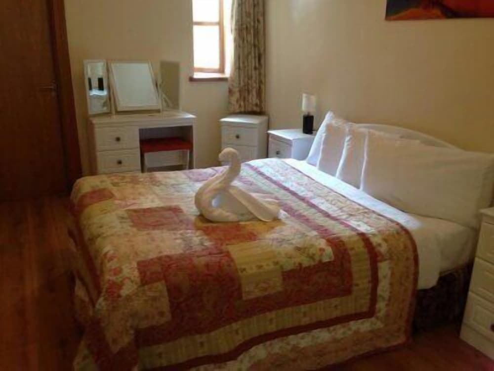 Lismar Guest House
