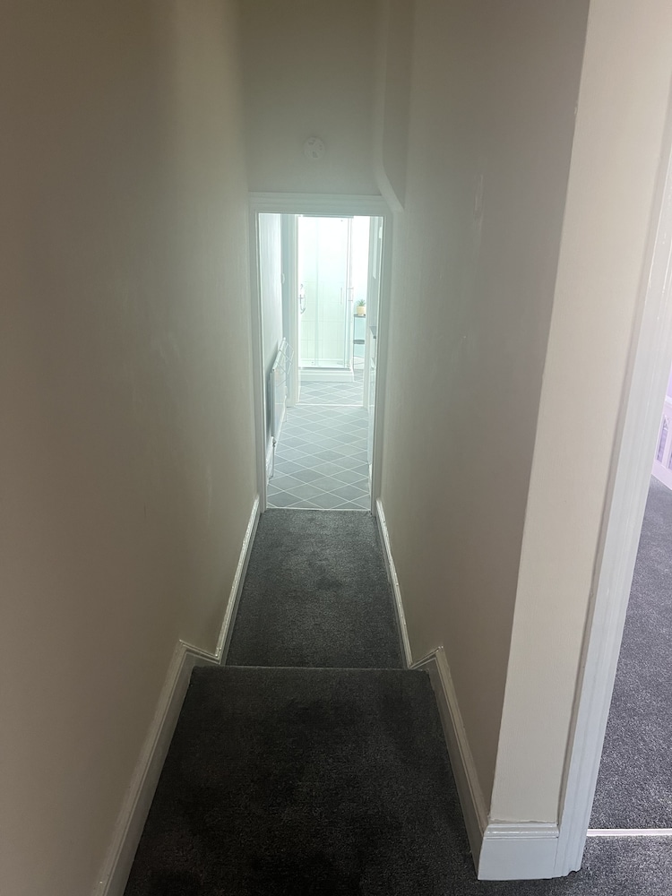 Spacious 1-bed Apartment in the Heart of Herne Bay view 2
