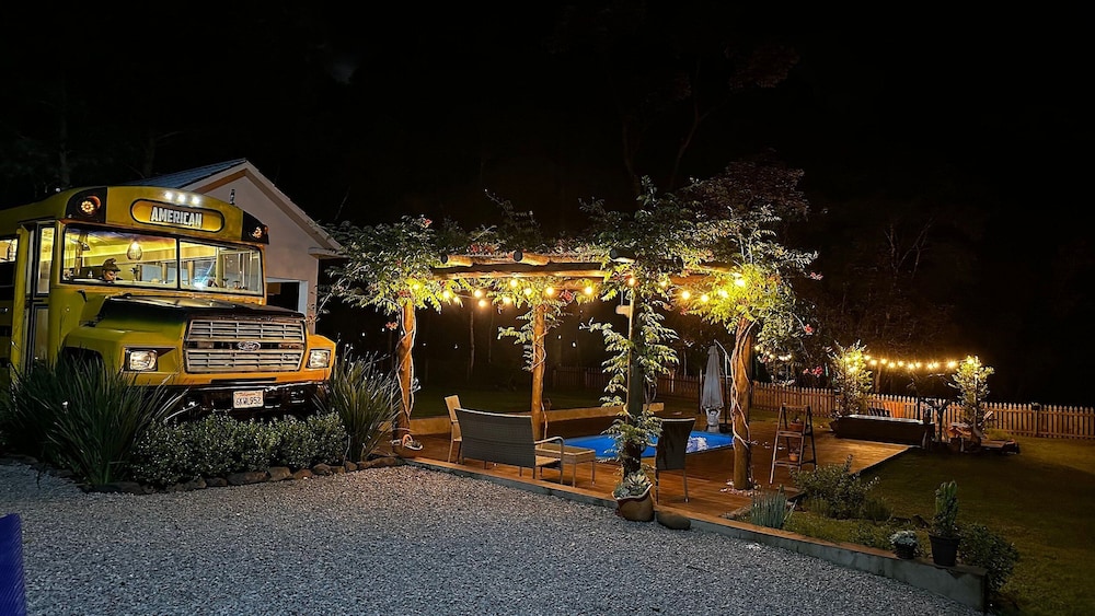American Bus Glamping