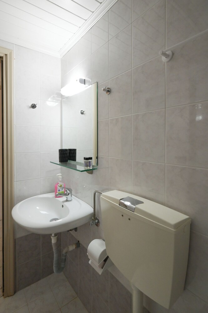 Antonis Apts - Physio Fitness Retreats