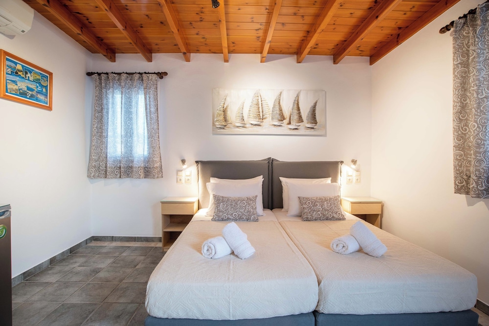 Room-standard Double Room Village-mounta