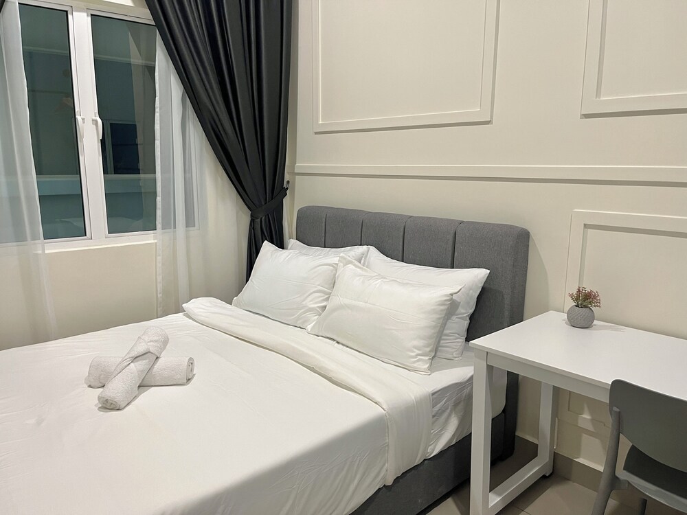 Amber Cove Melaka by Manhattan Group