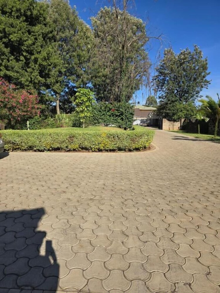 Lux Suites Hostpoa Airbnb's Eldoret