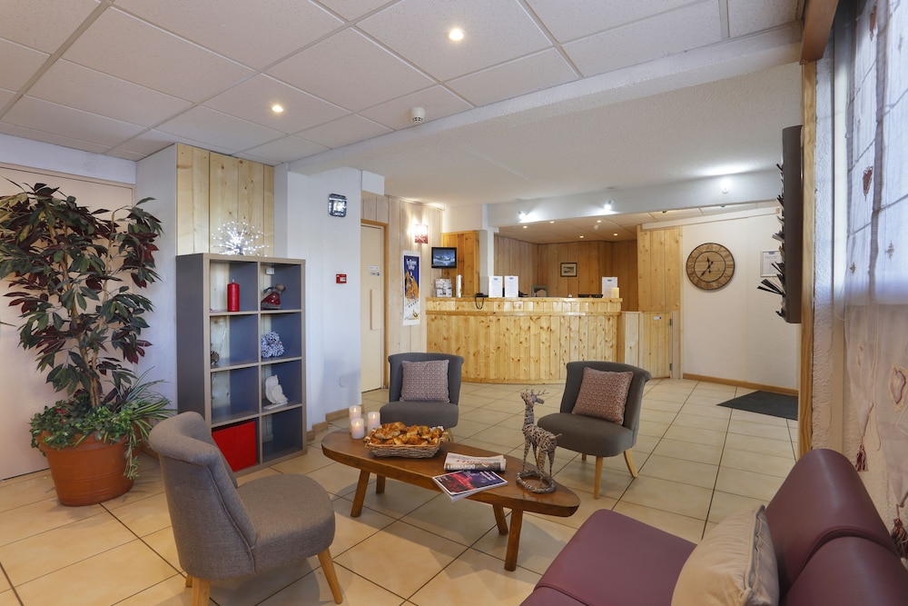 Huez Vacations - Hotel Eliova - Le Chaix - Property Image 2