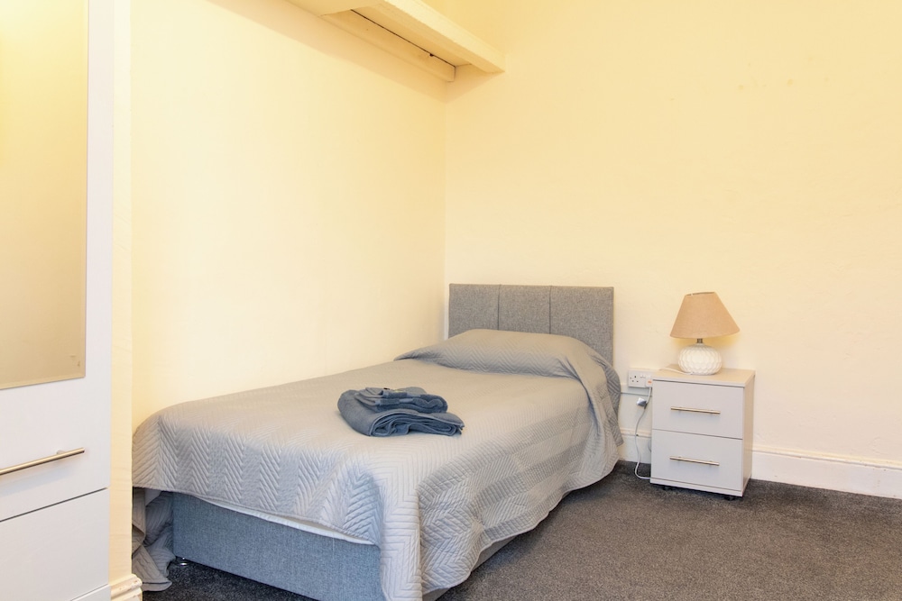 Thornbury Guest House Room 5