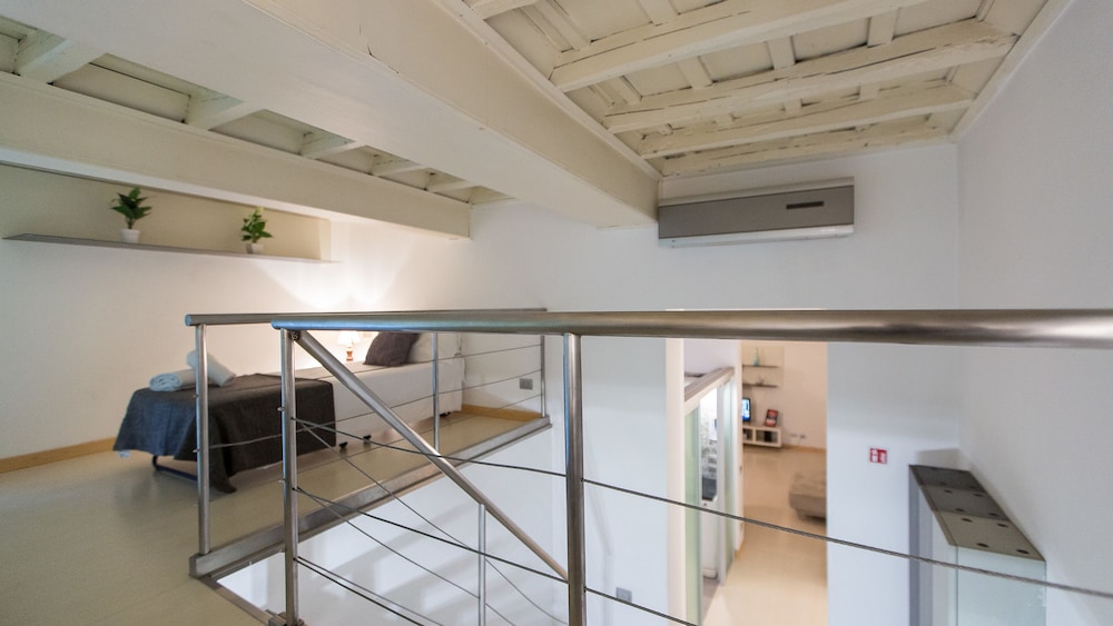 Rental in Rome Bernini Square