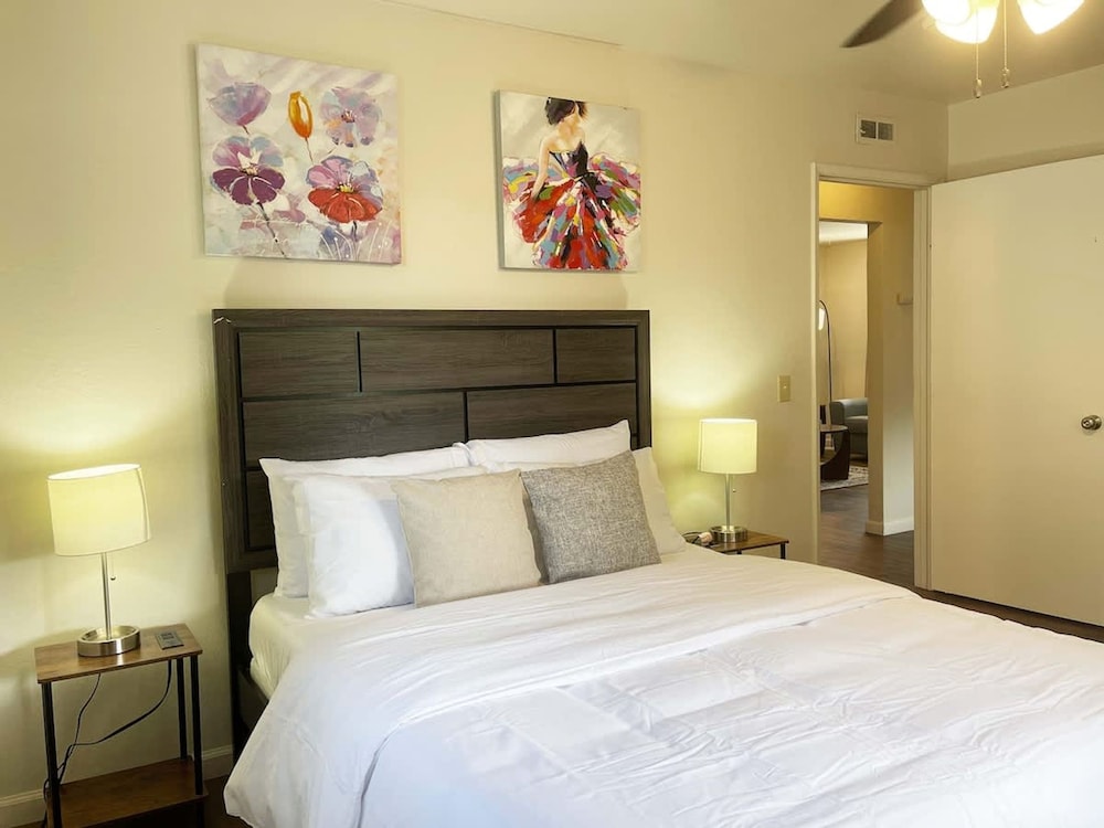 Campbell Cozy Bright 2B 1b AC Close to Downtown