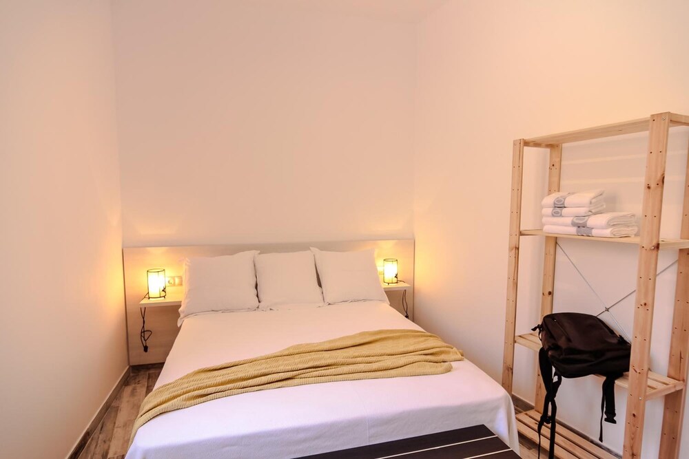 The 8 Rooms House