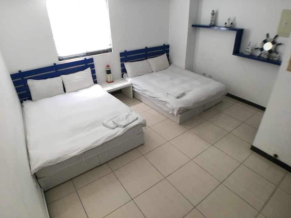 Taichung Go-Around Hostel