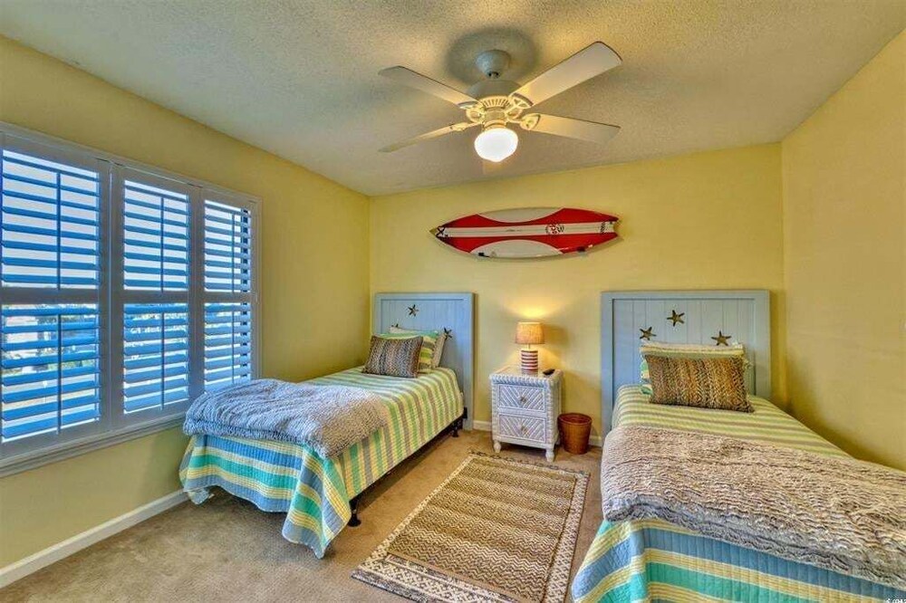 Sea Cloisters 305e 2 Bedroom Condo