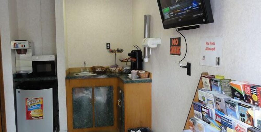 Relax Inn Elmira