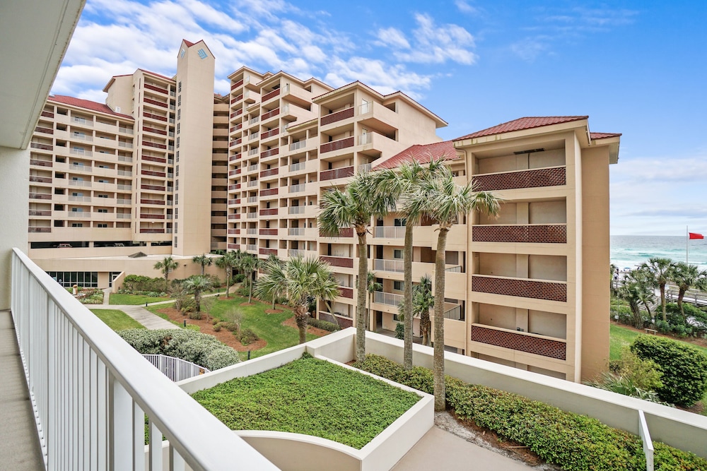 Tides at Top'sl Beach Resort by Panhandle Getaways