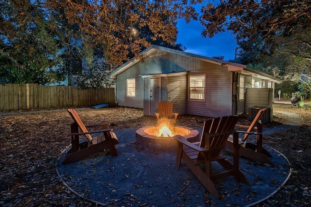 GOOD THYMES 3 Bedroom Holiday Home by Five Star Properties