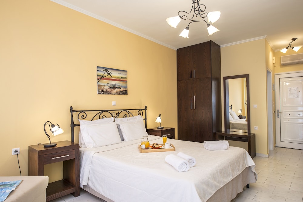 Kostis Villas