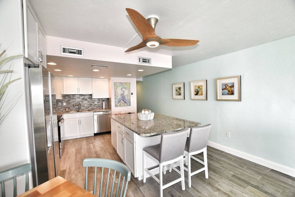 1008 Waters Edge Resort 1 Bedroom Condo