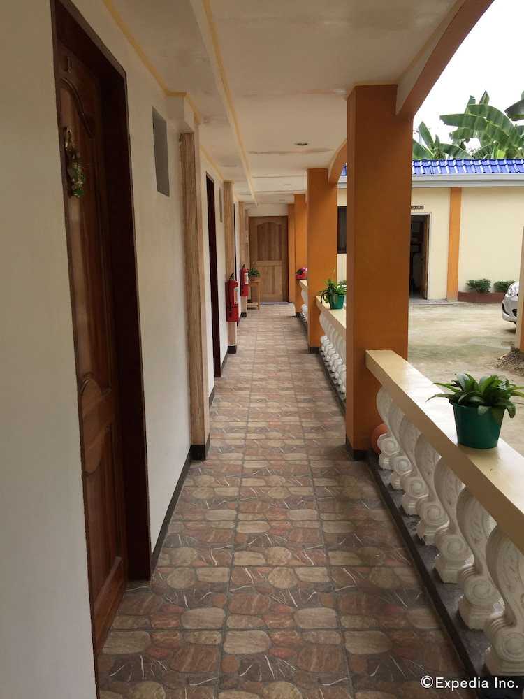 Gemini Hotel & Restaurant