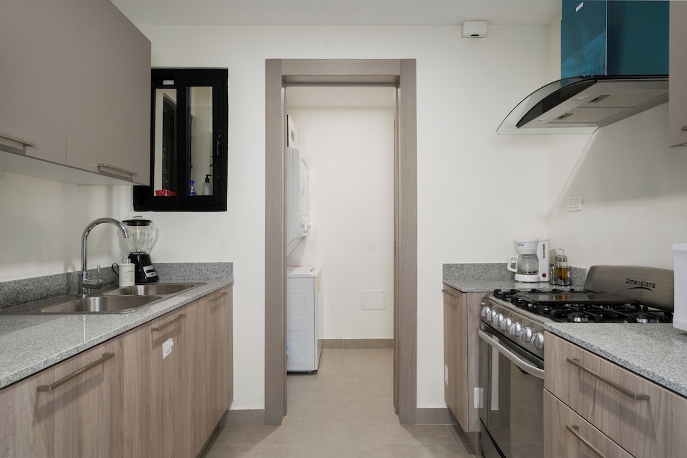 Escape to Santo Domingo 2-bedroom Oasis in the Heart of the City