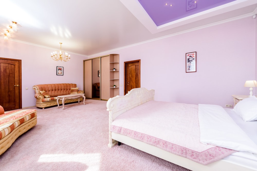 Penthouse Voykovskaya. 2 levels. 6 rooms. 330 sqm